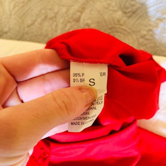 Red jumpsuit, with pockets! - Picture 10 of 10